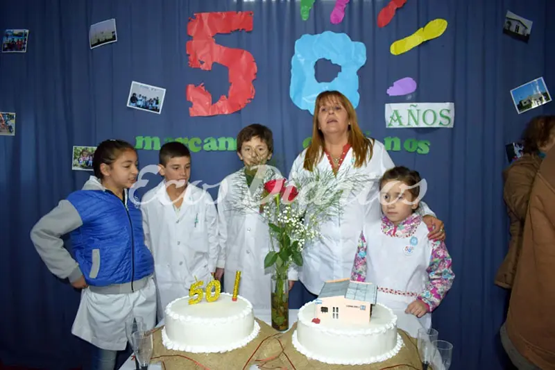Celebraron con un emotivo acto los 50 años de la Escuela Nº 29