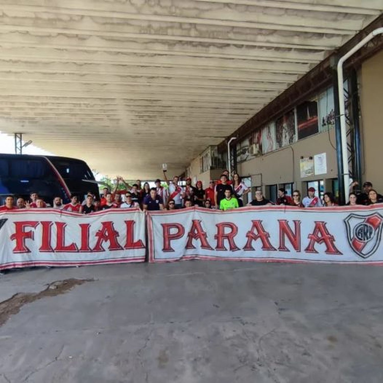 Llegaron las donaciones de la Filial River y Ayudar Hace Bien