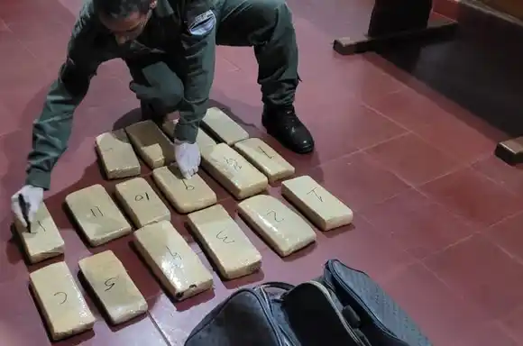 Gendarmería decomisó 14 kilos de marihuana en dos procedimientos