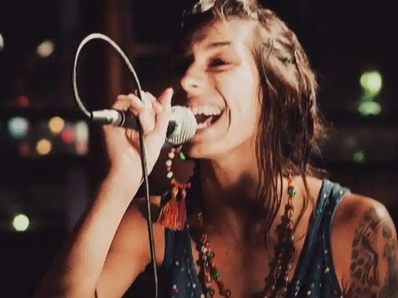 Falleció Araceli Julio: cantante de Satélite Kingston y denunciante de los ajustes en oncológicos