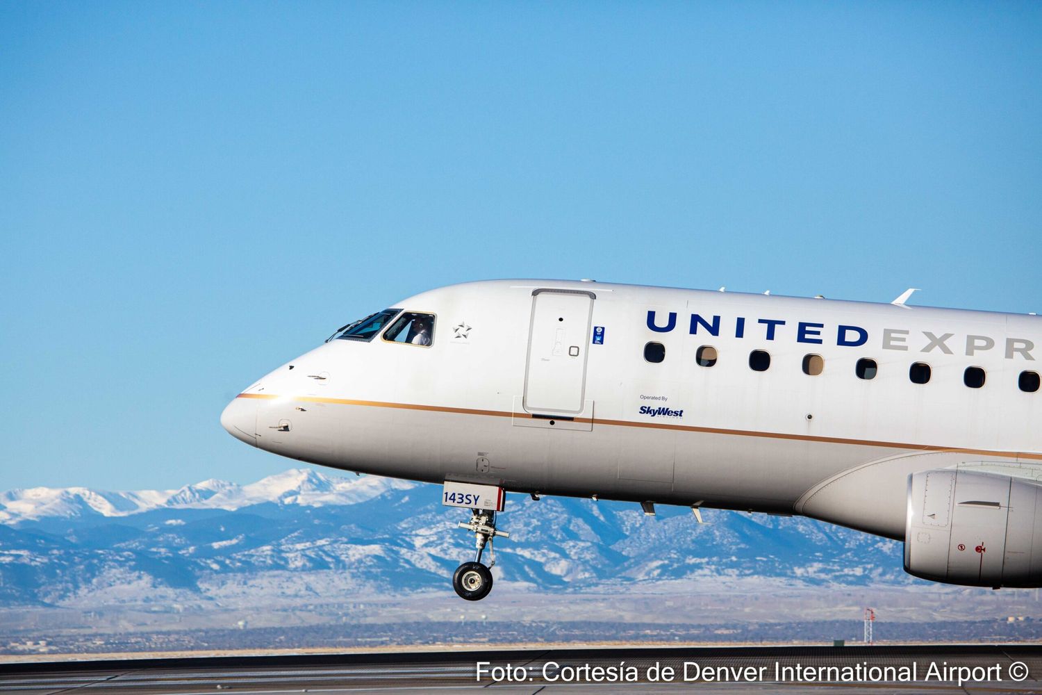 Mesa Airlines acelera la transición de su flota a Embraer E175