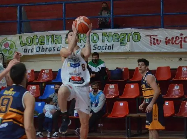 Estudiantes tampoco pudo en General Roca. Derrota ante Del Progreso