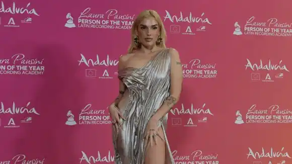 Elena Rose anuncia remix de «Caracas en el 2000» con estos artistas