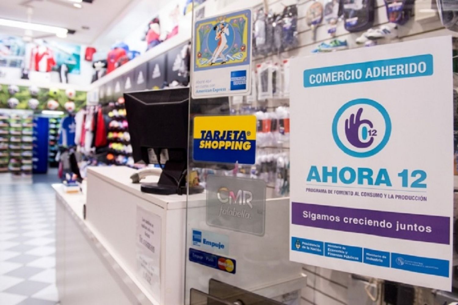 Cómo funciona la nueva etapa del Ahora 12 y qué rubros incluye