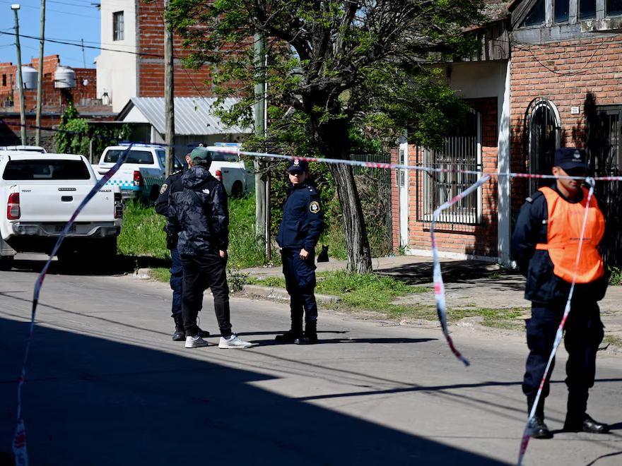 Hay cuatro detenidos, de los cuales uno es el dueño de la vivienda donde fueron encontradas.