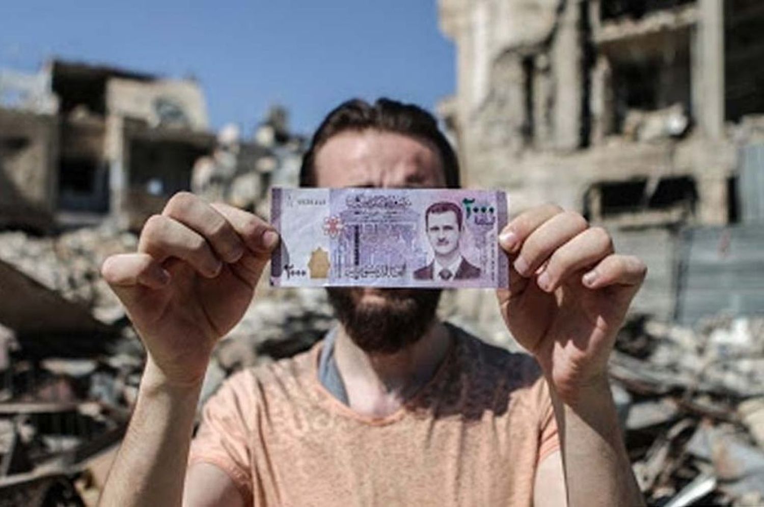 Brusca devaluación de la moneda siria por la crisis económica