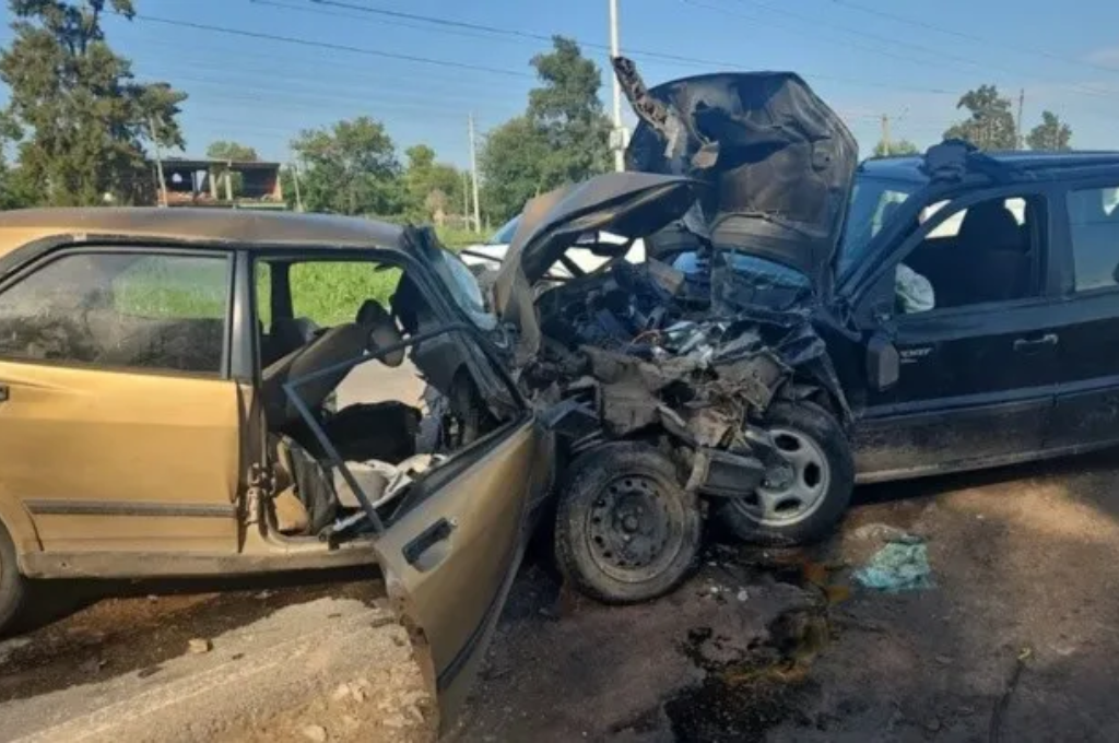 Una  EcoSport chocó contra el Volkswagen 1500.
