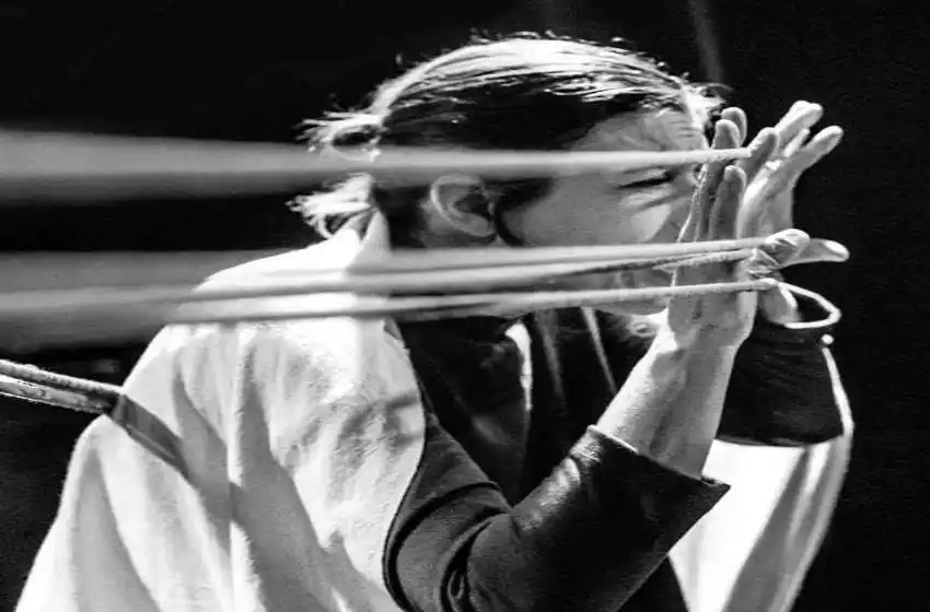 Carina Zelaschi vuelve con su unipersonal “Penélope en viaje”