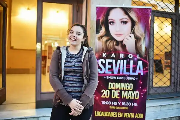 Con tan sólo 12 años será la telonera de Karol Sevilla en un teatro repleto