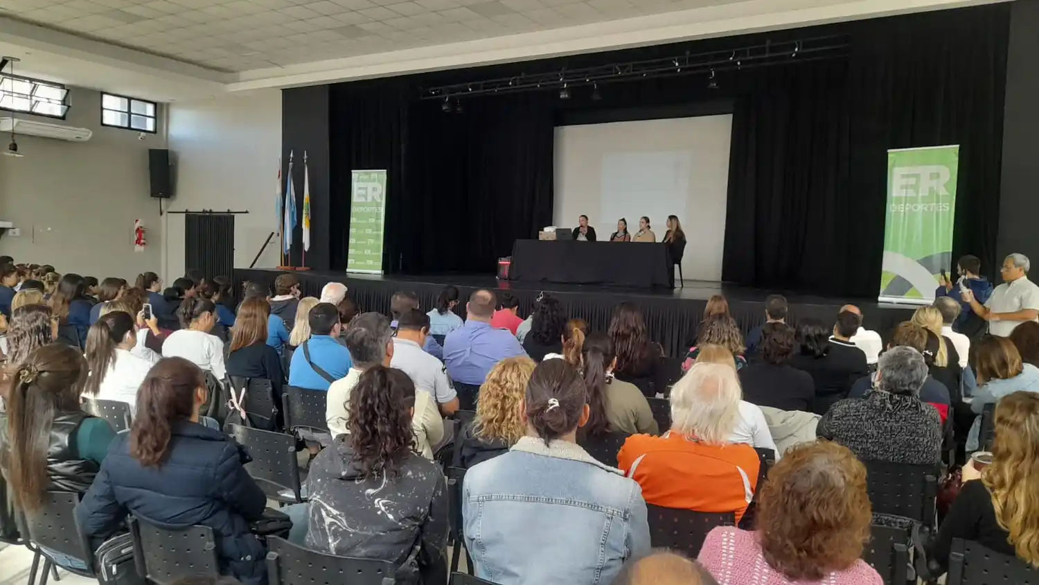 Prevención del suicidio: se realizó en Gualeguay un conversatorio comunitario para fortalecer herramientas de acompañamiento