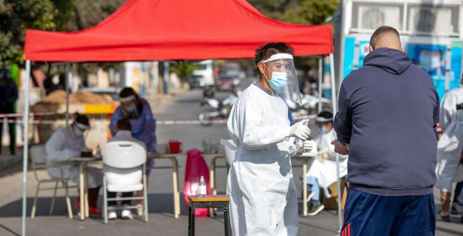 Córdoba: cierran centros de vacunación y la campaña seguirá en farmacias