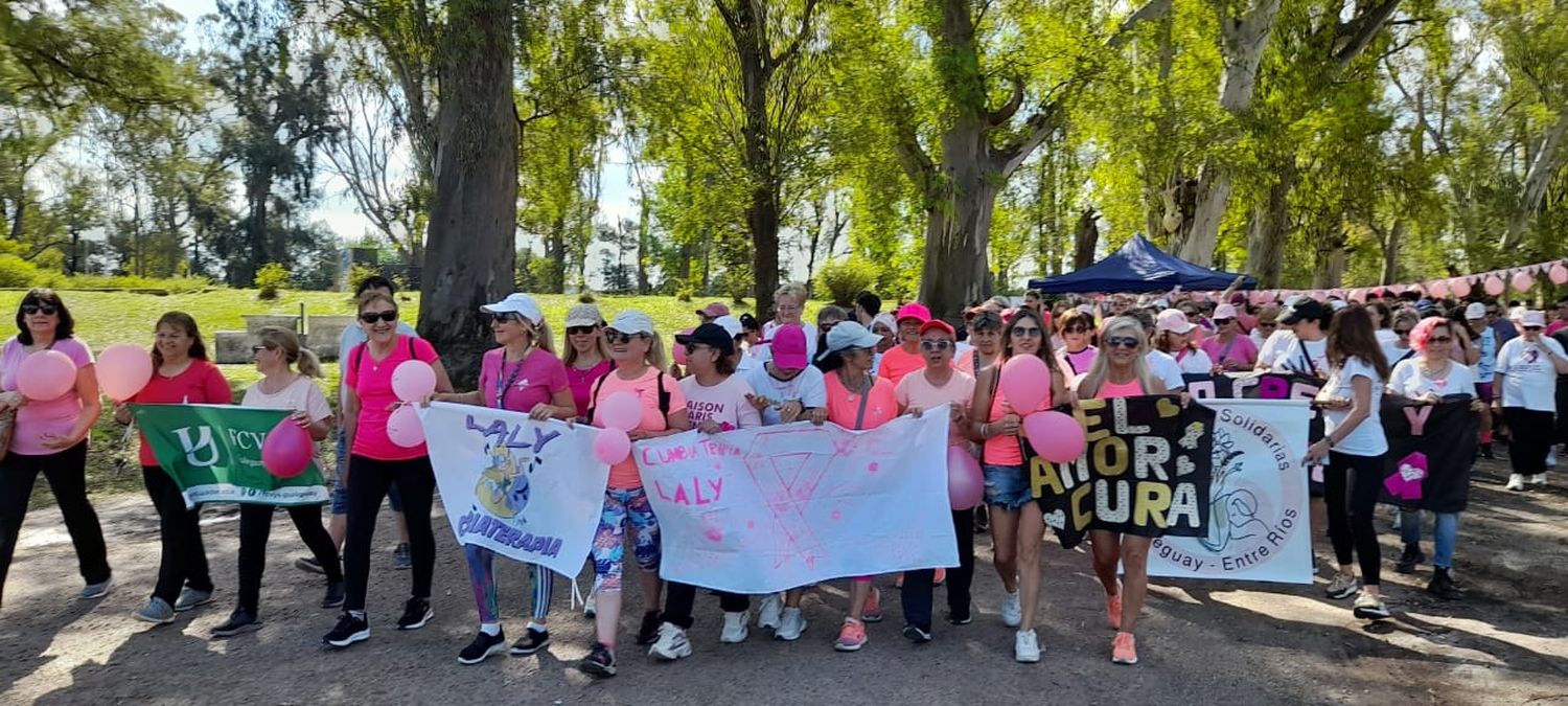 El parque volvió a vestirse de rosado para esta tradicional conmemoración.