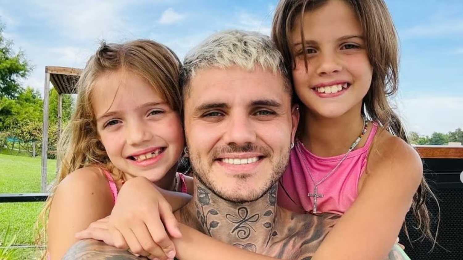 Las fotos de Mauro Icardi con sus hijas en la previa a la Navidad