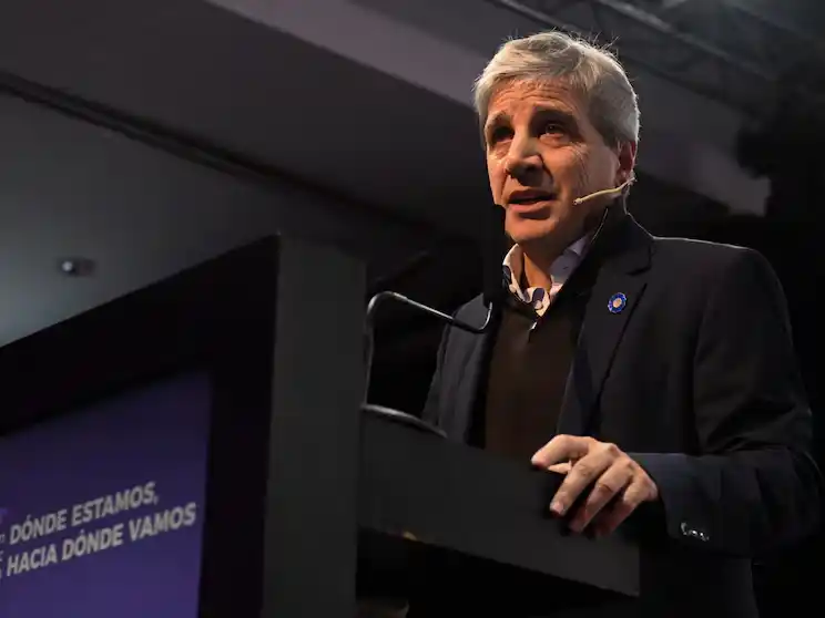 Caputo aseguró que Milei ganará las elecciones y anticipó una inflación anual del 20%