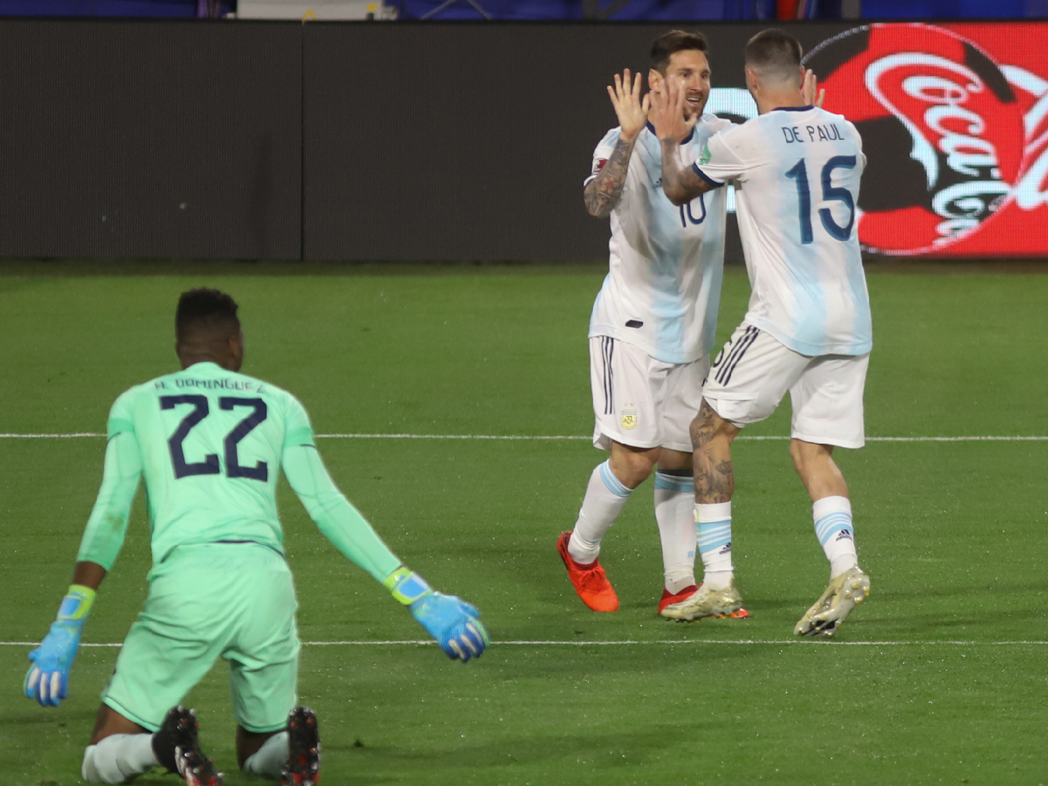 Con gol de Messi, Argentina ganó en su debut