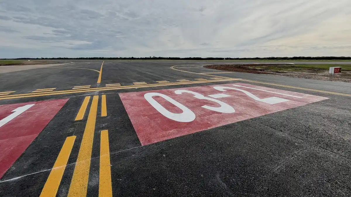 La medida de fuerza obligará a la cancelación y reprogramación de vuelos.