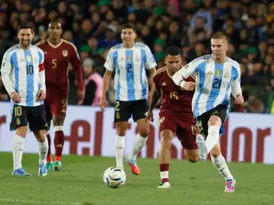 Ganó y gustó: un ensayo ofensivo de Scaloni con Mastantuono titular