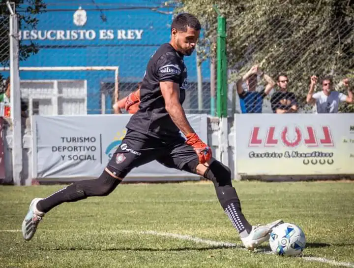Désima en el encuentro frente a KImberley