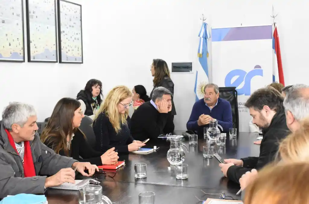 Docentes nucleados en Agmer, AMET, Sadop y UDA realizan este jueves un paro de actividades