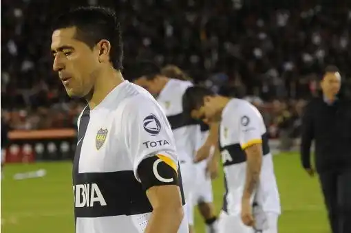 Riquelme: "Newell’s tocó la pelota para el costado 95 minutos"