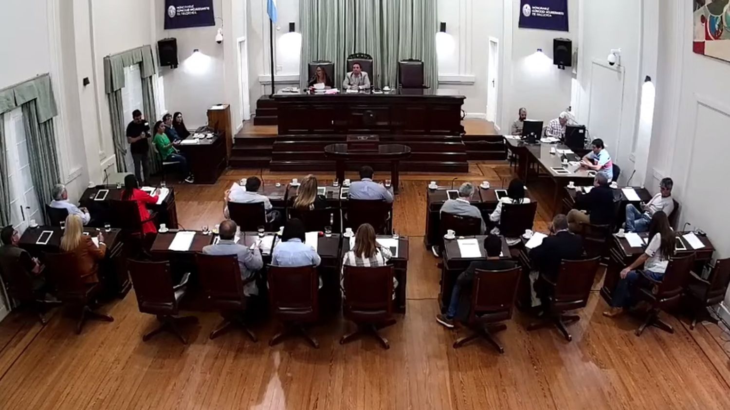 Los concejales presentes en la sesión