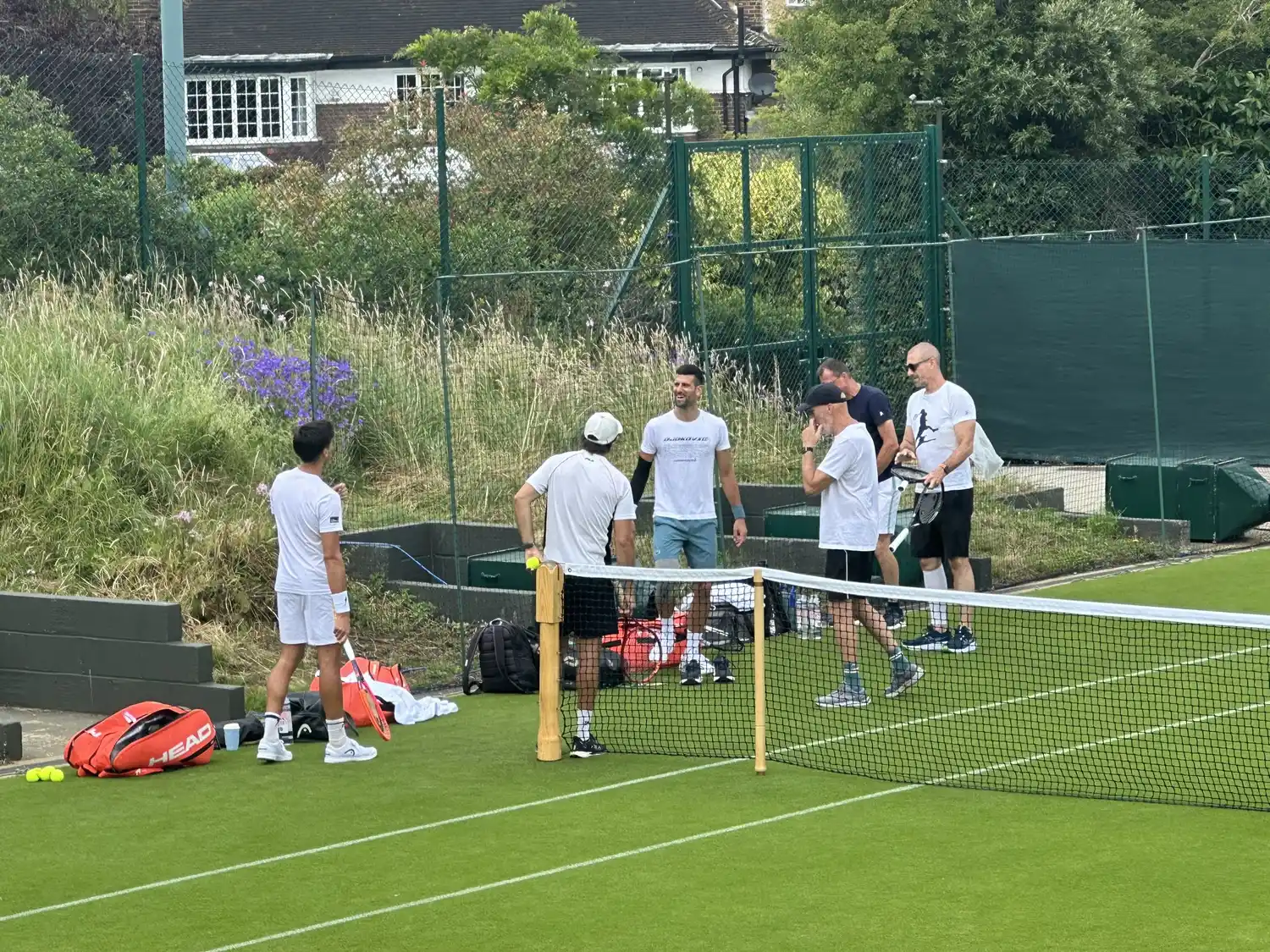 Coria se dio el gusto de entrenar con una verdera leyenda del mundo y mostró su gran relación. Foto: X Manuel Sánchez
