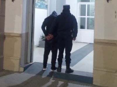 Detuvieron a un joven de 25 años por amenazas: en la casa había una menor de 15 con una bebé recién nacida