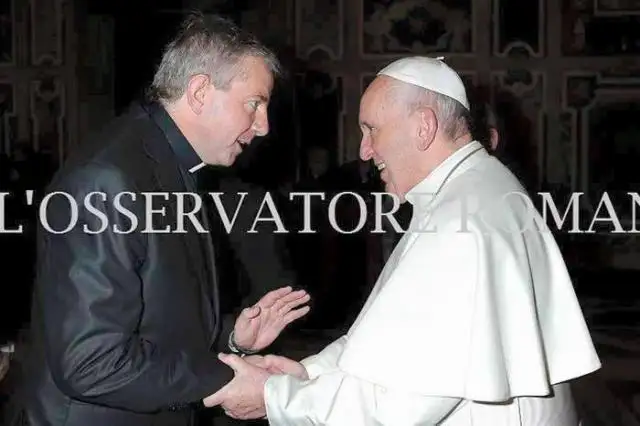 Saludo del Pedro Brassesco al Papa Francisco