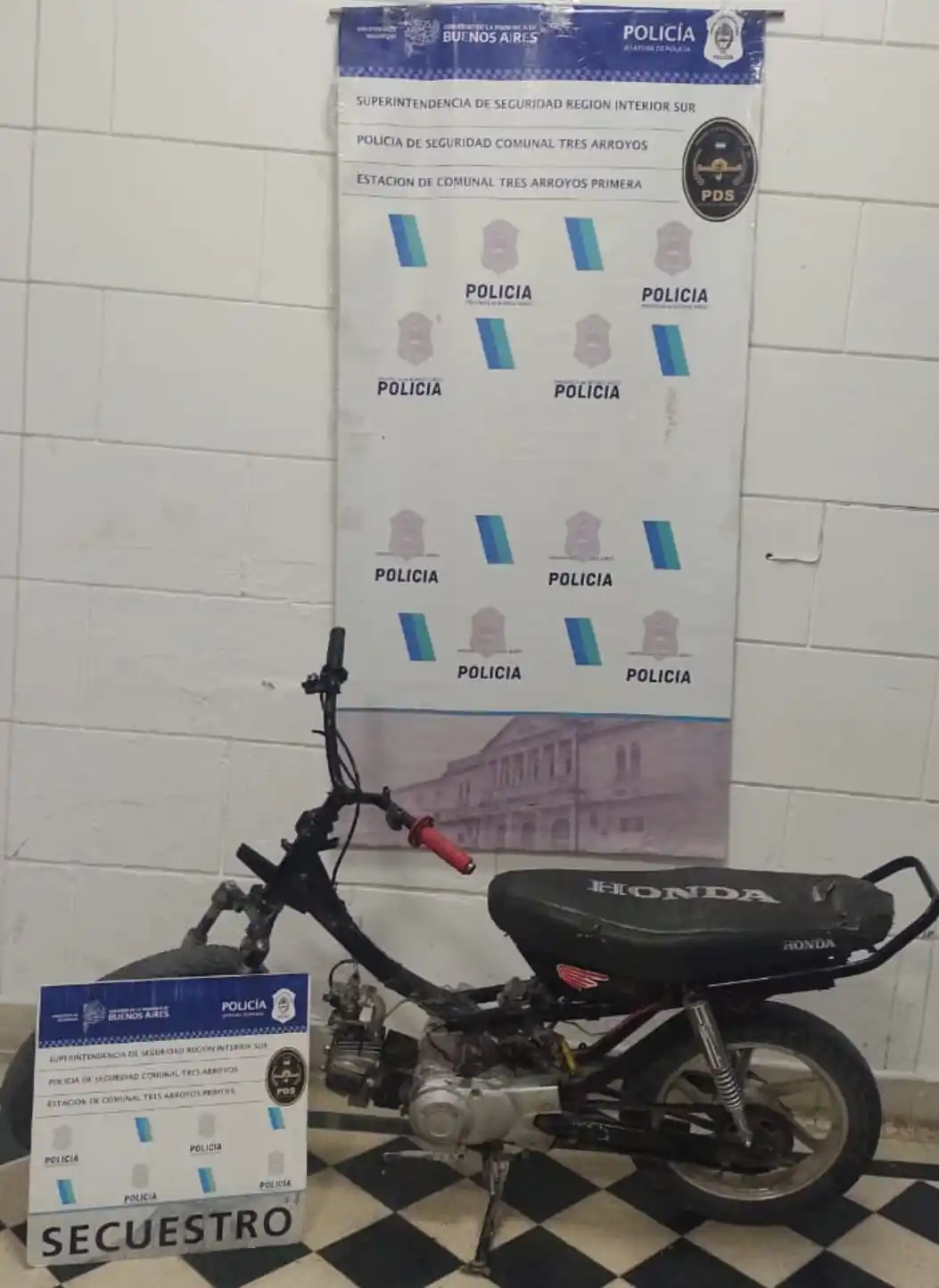 Historia conocida: Menor aprehendido con una moto robada