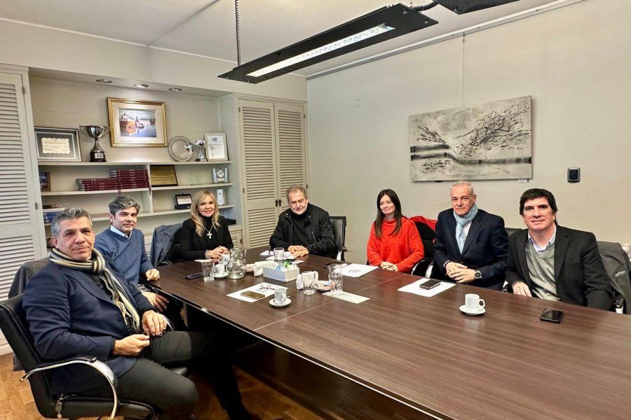 Mirabella se reunió con el Colegio de Corredores Inmobiliarios de Rosario (COCIR)