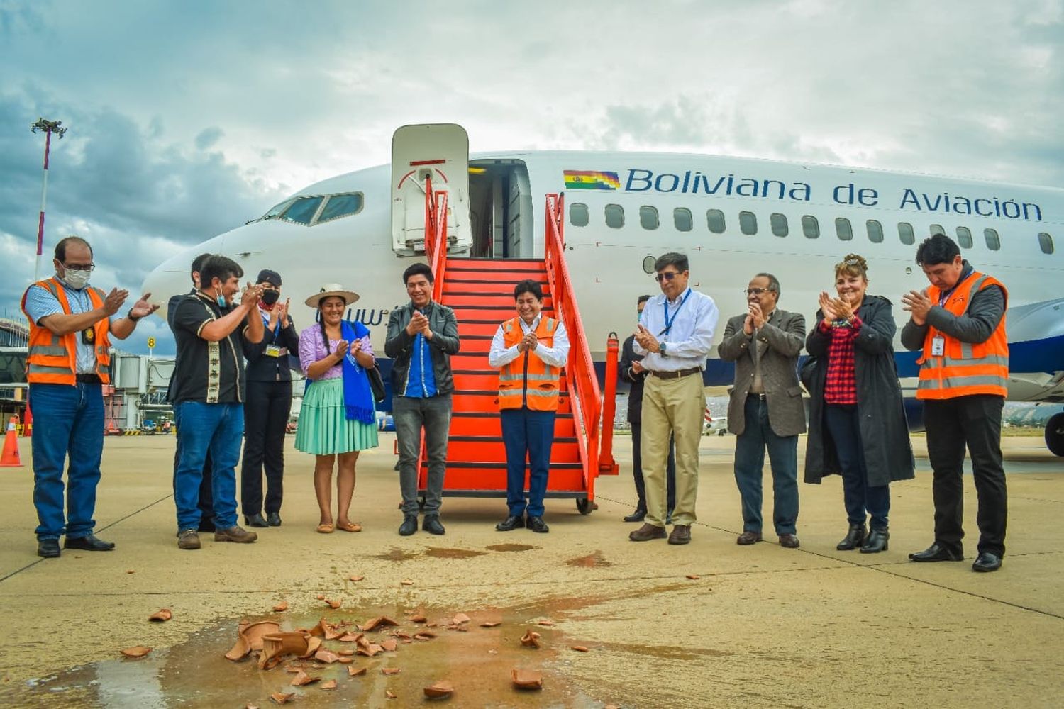 Boliviana de Aviación took delivery of a new Boeing 737-800