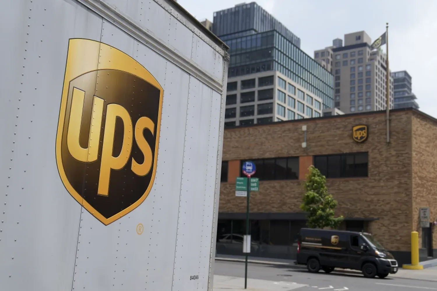 UPS - USPS Partnership