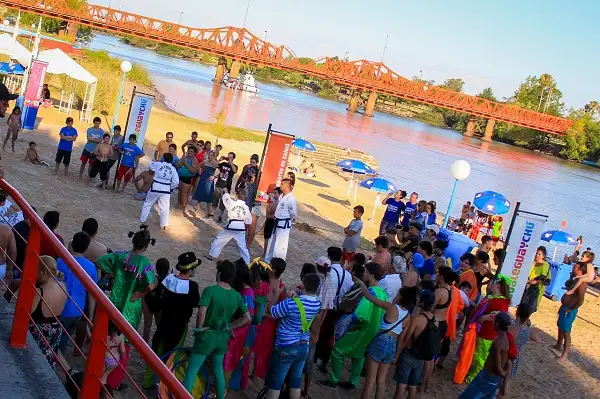 La Playa del Puente quedó inaugurada: la entrada será libre, gratuita y para la familia