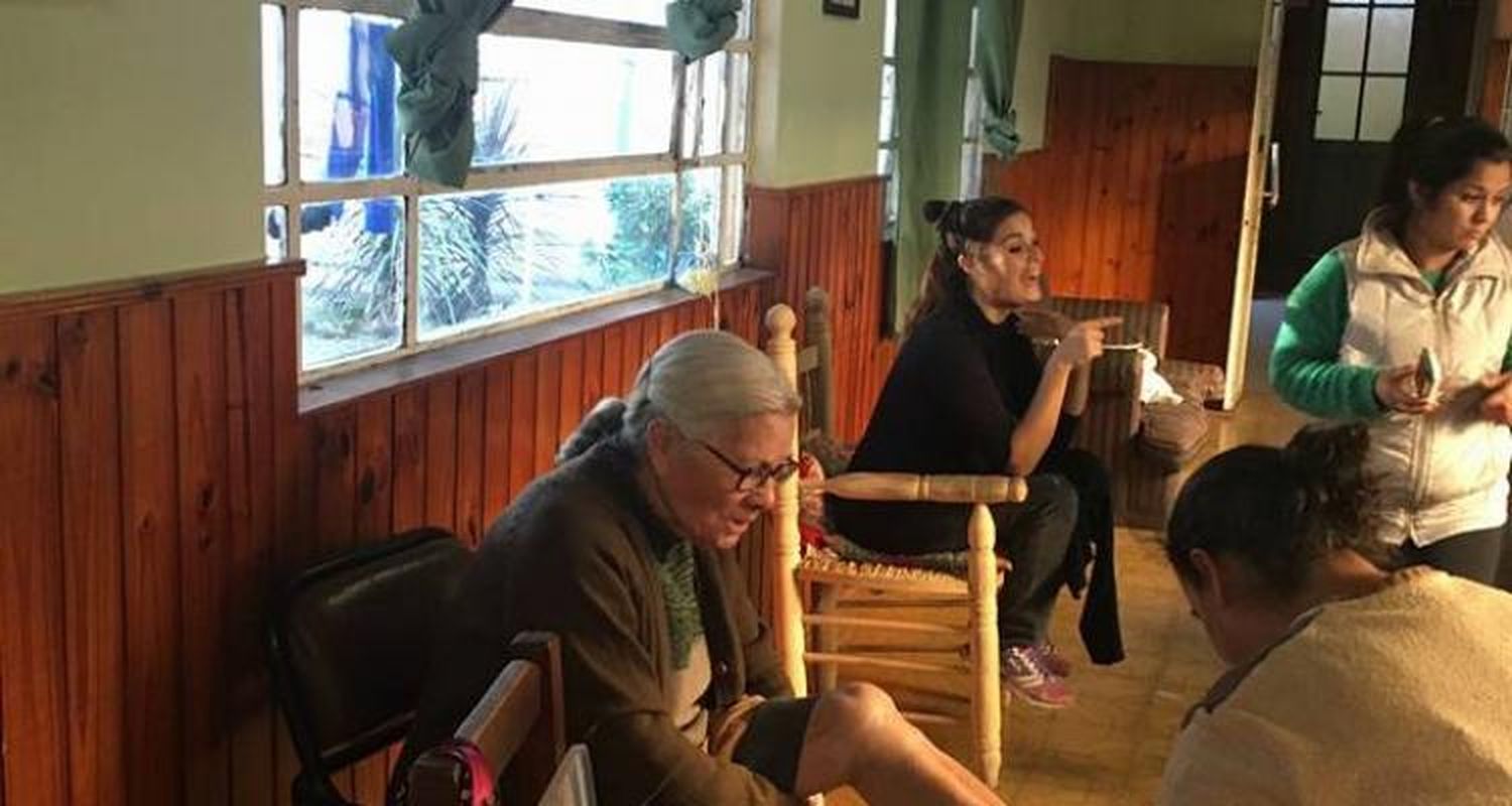 Un “mimo” para  las abuelas del Asilo