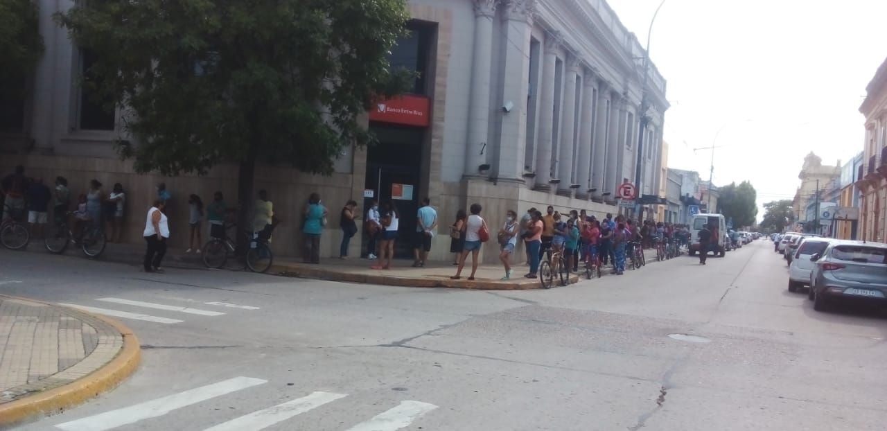 Cronograma: con aumento, el 1º de febrero empieza el pago de haberes a estatales