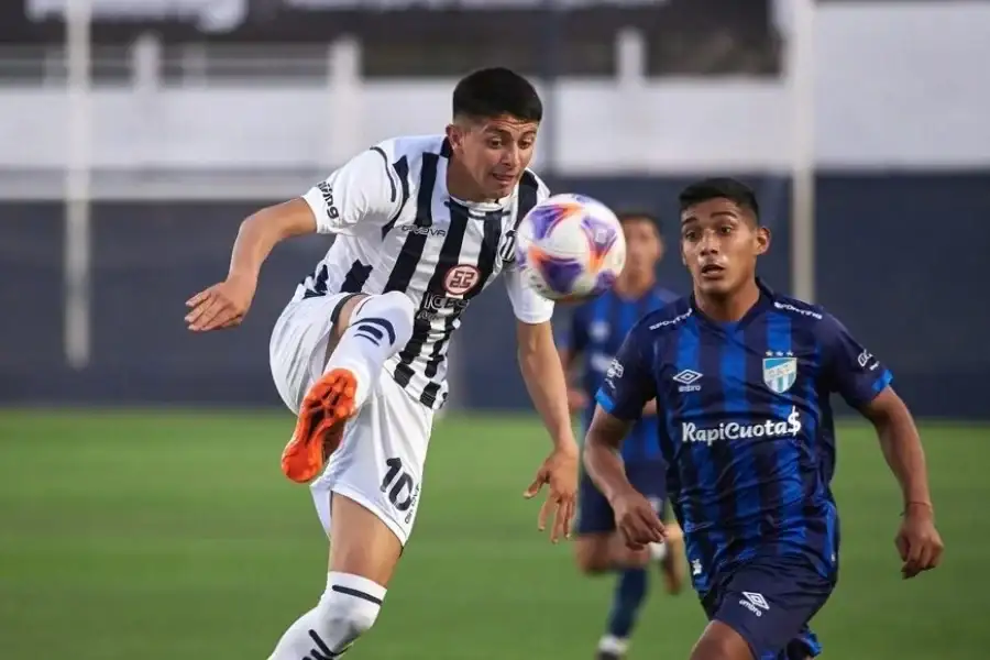 Bruno Juncos, con la casca de la 