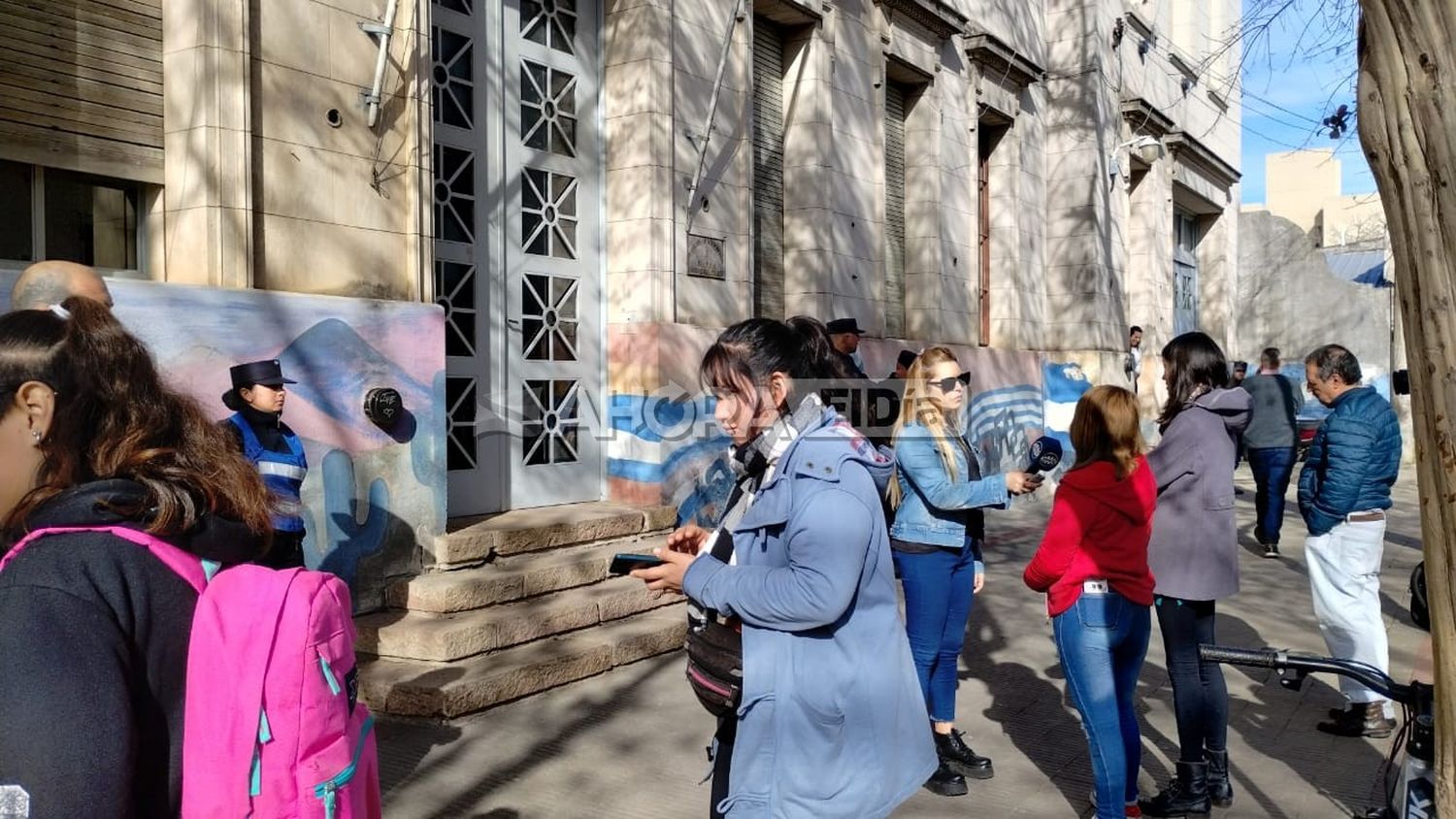 Presuntos abusos de menores: La comunidad educativa de la "Leopoldo Herrera" se reunió con la Departamental de Escuelas