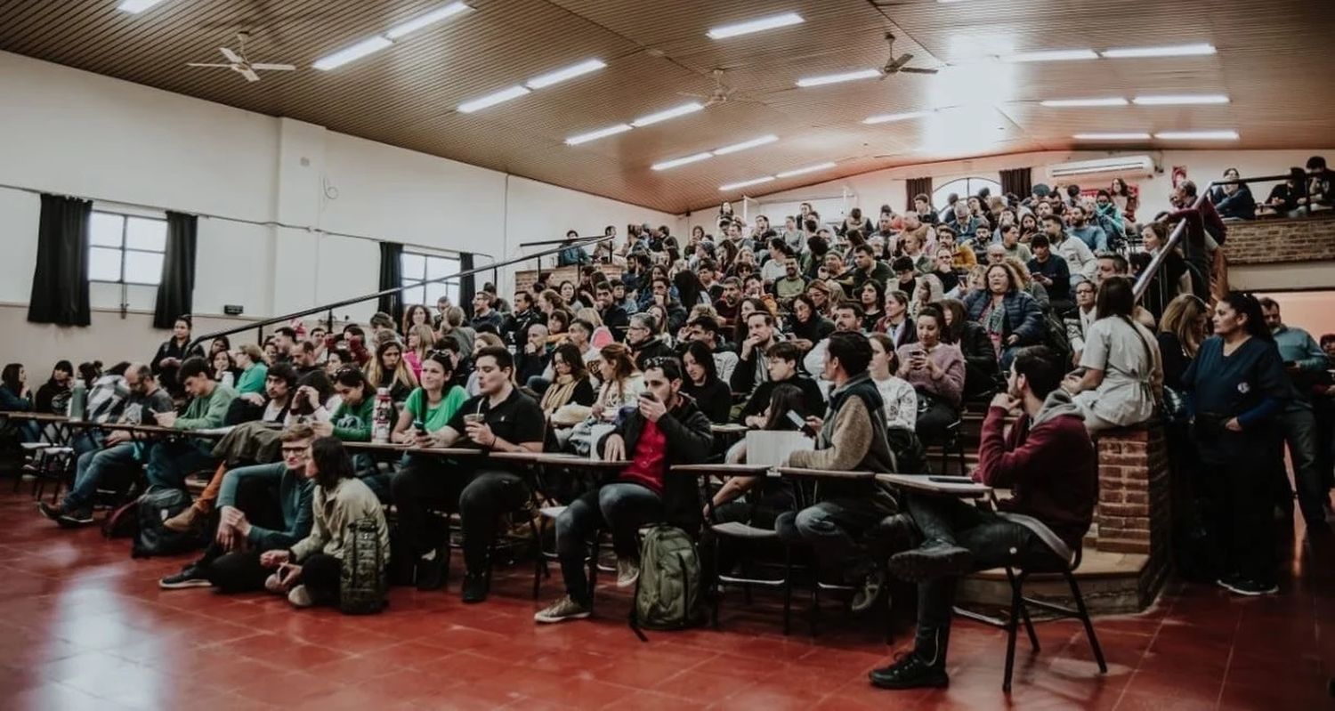 El encuentro fue en el marco de la crítica situación que atraviesan las universidades públicas.