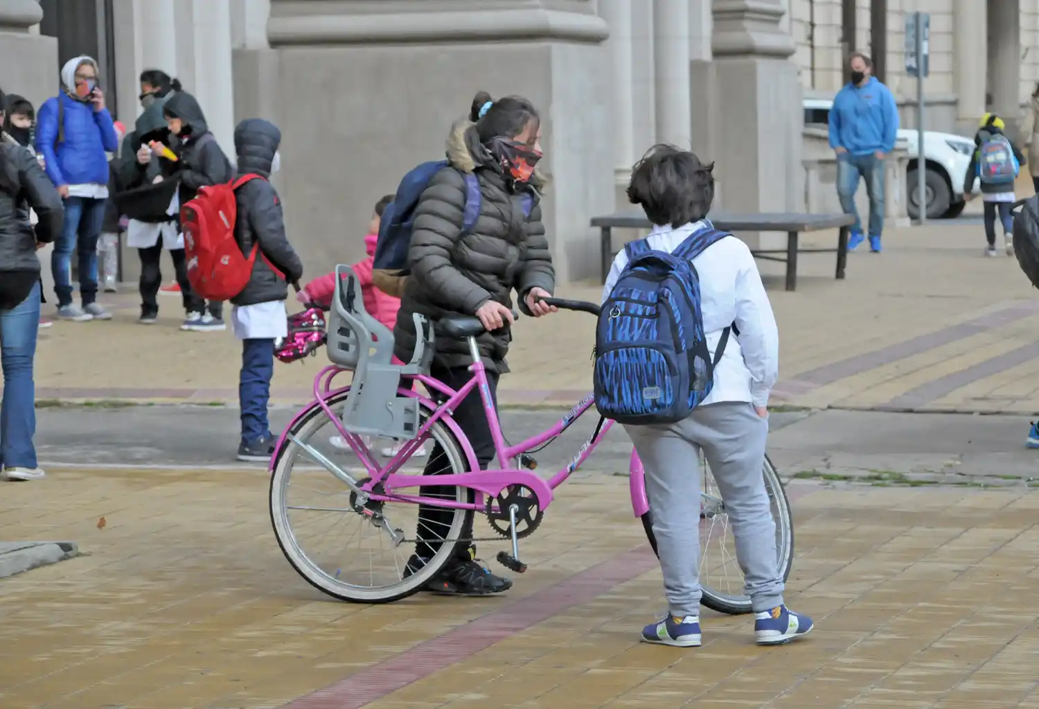 "La vuelta es con una presencialidad cuidada y respetando los protocolos"