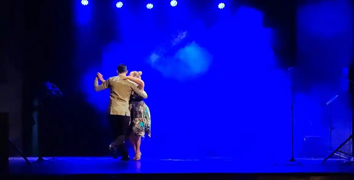 Artistas locales se unieron para colaborar con una damnificada por incendio