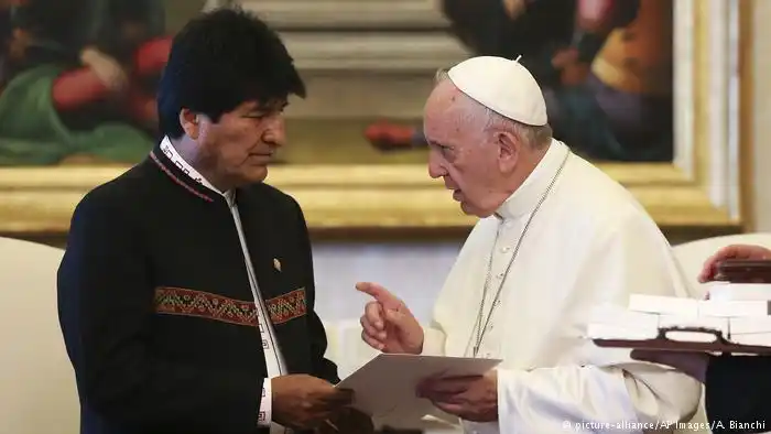 El papa recibe a Evo Morales y le anima a trabajar por la paz