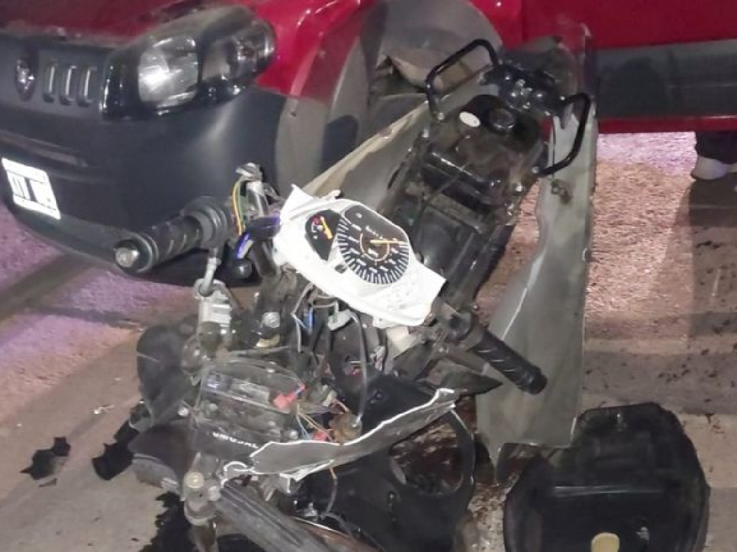 Córdoba: joven de 17 años robó una moto y murió tras colisionar con un auto