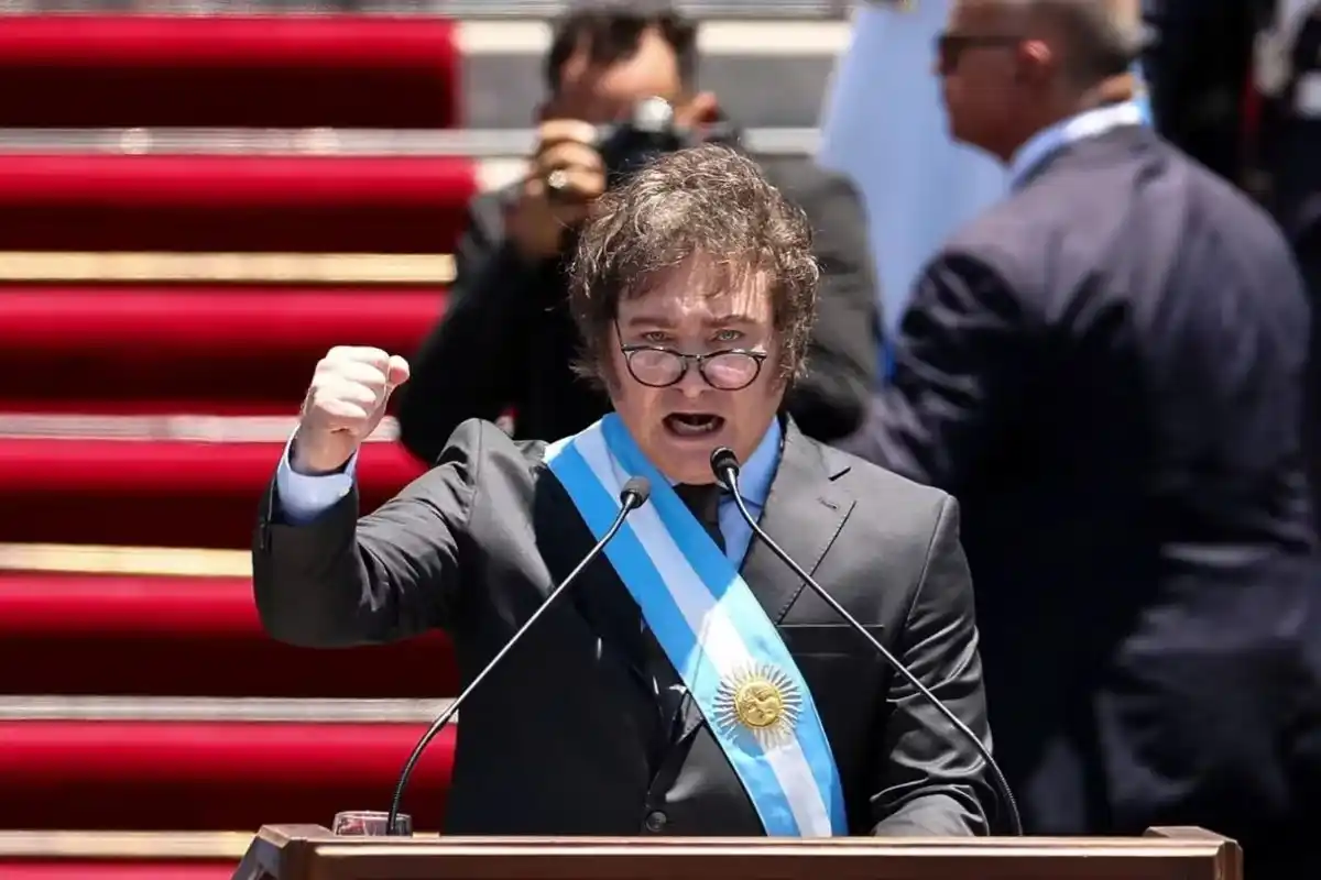 Javier Milei habló en las afueras del Congreso