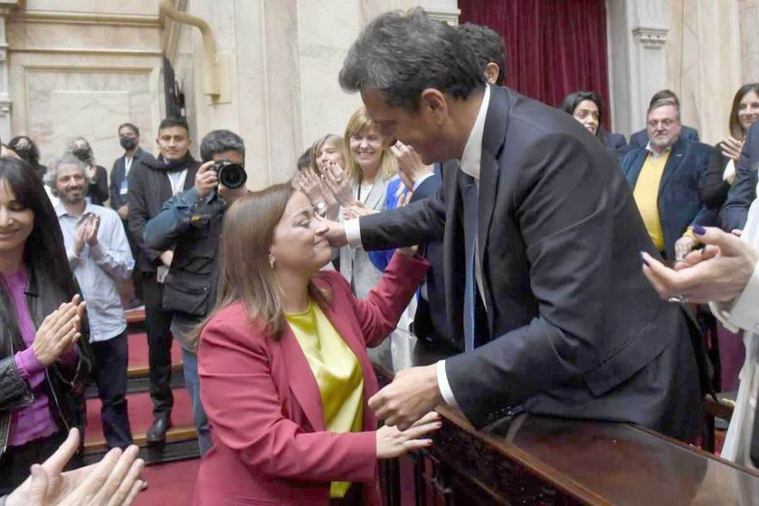 Moreau debutó como presidenta de Diputados 
con agenda sujeta a los anuncios de Massa