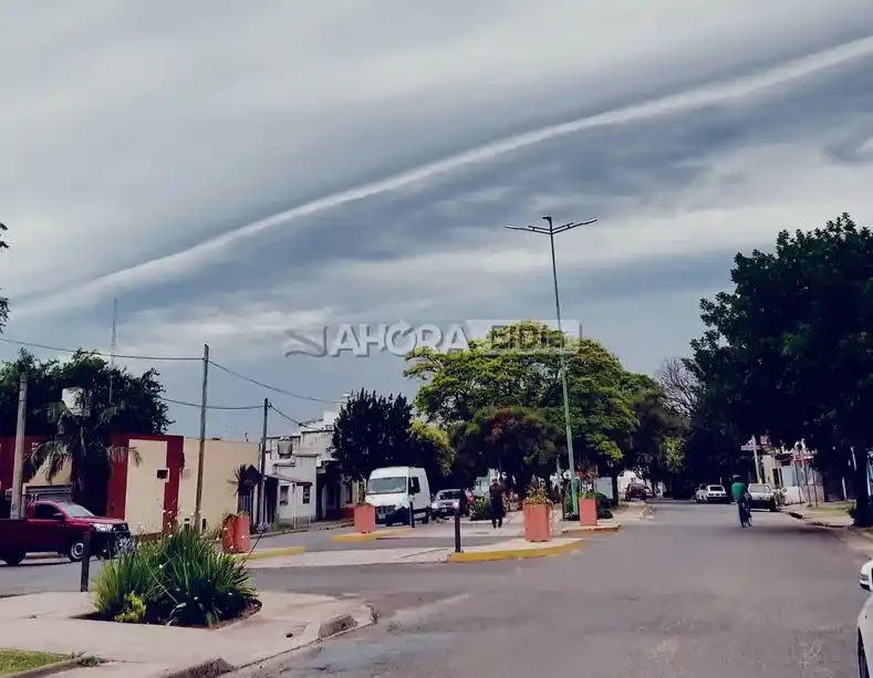 Extraño fenómeno en el cielo de Gualeguaychú este domingo