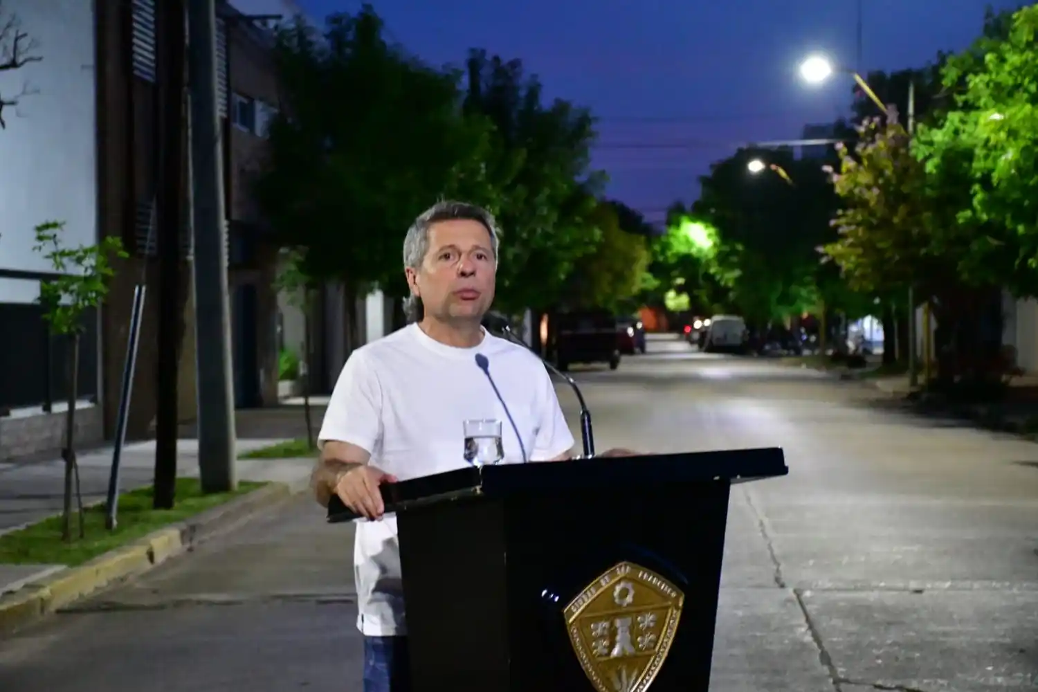 San Francisco avanza con el recambio lumínico: barrio Iturraspe ya cuenta con alumbrado LED