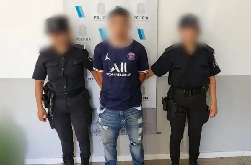 Dos sujetos intentaron asaltar a un remisero usando una faca