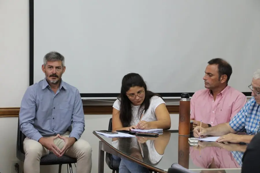 La provincia propició una reunión para fortalecer la prevención y el control ante la emergencia nacional de influenza aviar