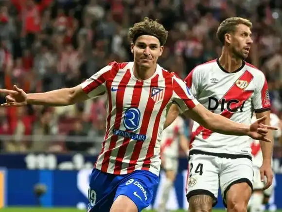 Julián Álvarez marcó un hat-trick y le dio la victoria al Atlético Madrid sobre el Rayo Vallecano