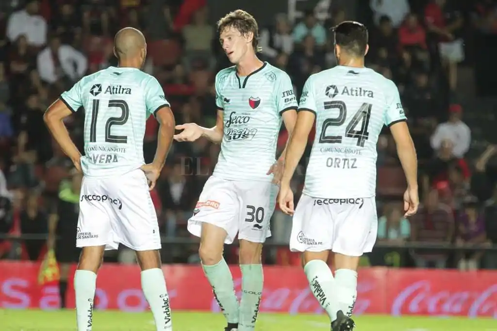 Colón: Conti y Ortiz, los dos con cuatro amarillas